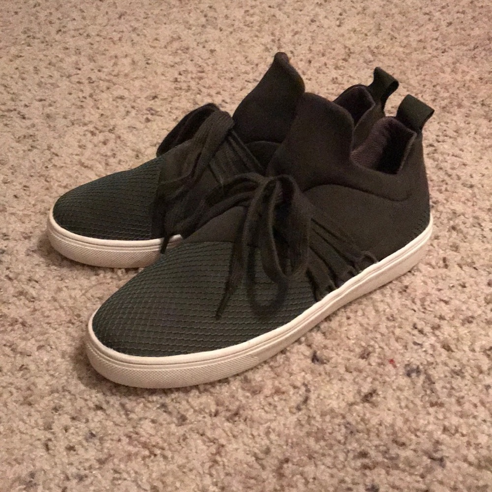 Steve Madden lancer shoes
